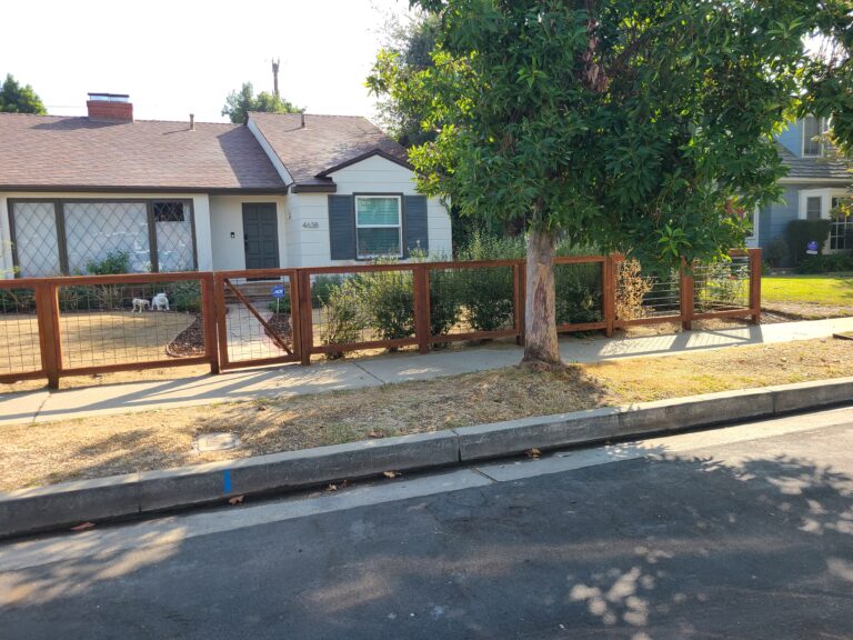 hog wire fence